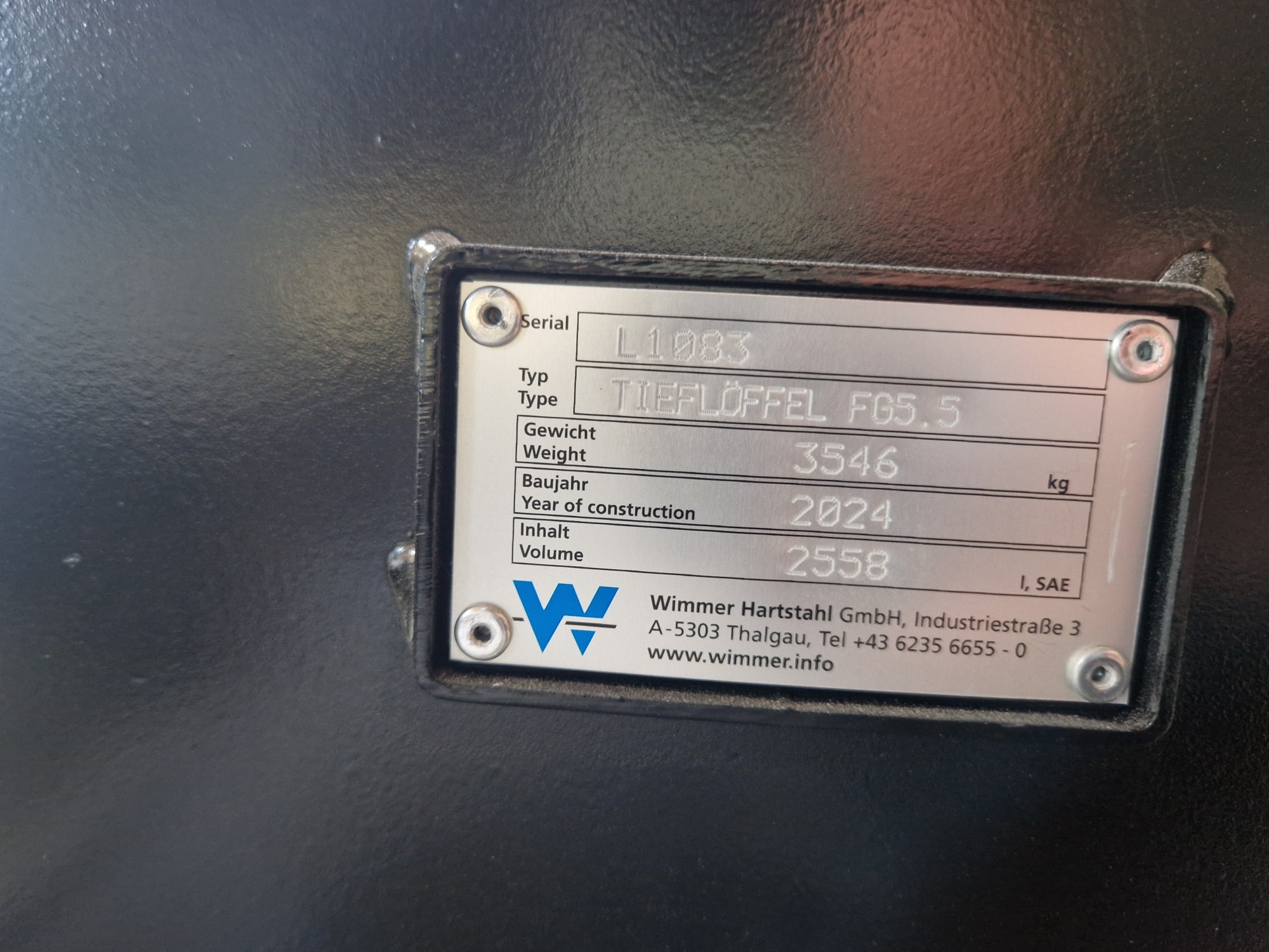 XHD-
Tieflöffel 1700 FG5.5/6.0 für den Volvo EC530 Typenschild